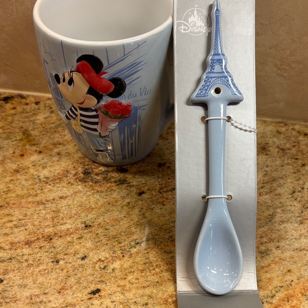 NWT Disney Minnie Mouse Light Blue Paris Mug with Eiffel Spoon Accent - Picture 3 of 8